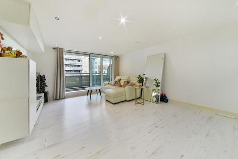 2 bedroom apartment for sale, Wards Wharf Approach, Royal Wharf E16