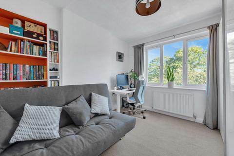 89 Marvels Lane, London, SE12 9PH