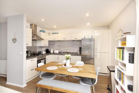 Flat 16, 14 Arneil Drive, Edinburgh, EH5 2GS