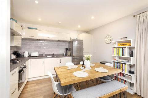 Flat 16, 14 Arneil Drive, Edinburgh, EH5 2GS