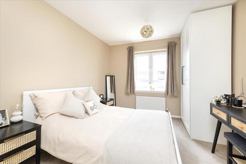 Flat 16, 14 Arneil Drive, Edinburgh, EH5 2GS