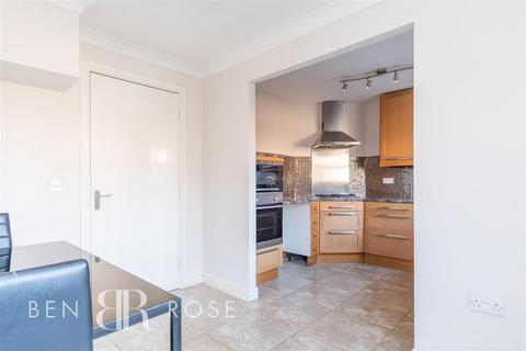 71 Morley Croft, Farington Moss, Leyland, PR26 6QS