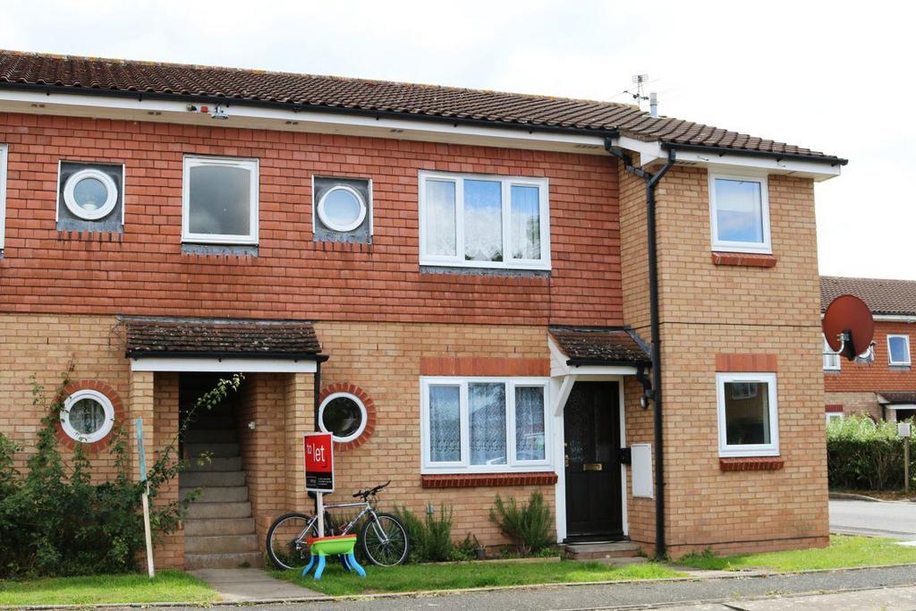 Fakenham Drive, Bobblestock... Studio to rent £545 pcm (£126 pw)