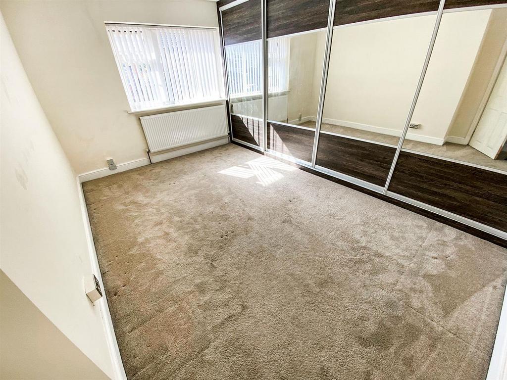 Double Bedroom.jpg