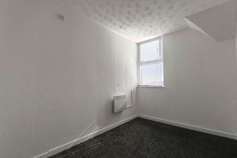 2 bedroom flat to rent, Chatsworth Avenue, Bispham