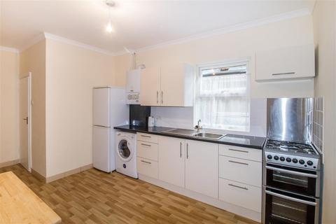 1 bedroom end of terrace house to rent, Durnsford Road, Wimbledon Park