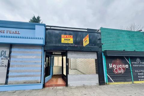 Retail property (high street) to rent, Bury New Road, Prestwich, M25