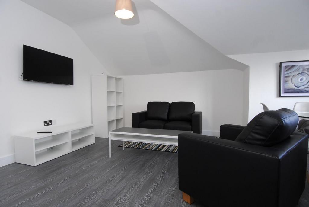 Belgrave Manor3bed TF012 (1).JPG