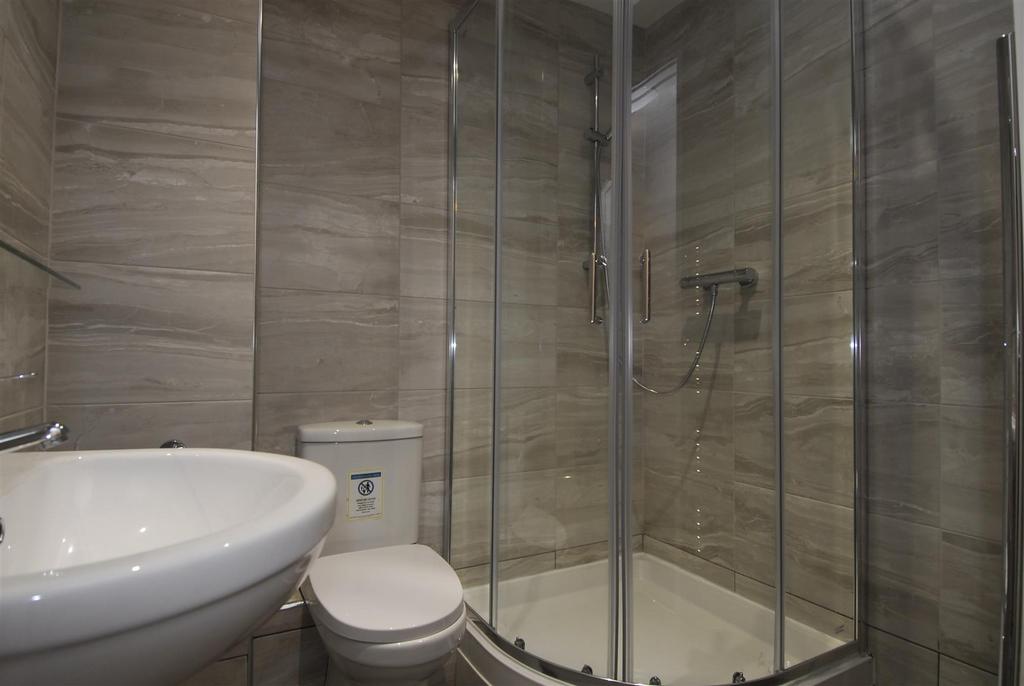 Belgrave Manor F2004.JPG