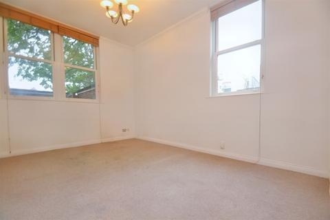 2 bedroom flat to rent, Poole