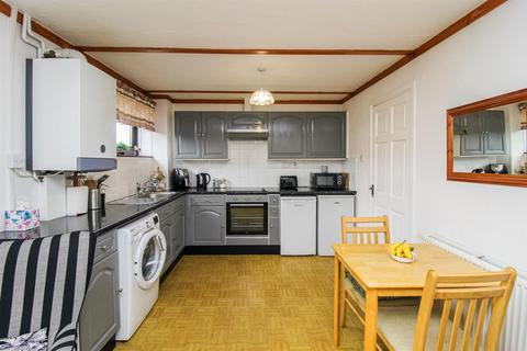 117 Esther Grove, Wakefield, WF2 8EU