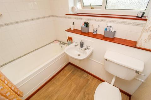 117 Esther Grove, Wakefield, WF2 8EU