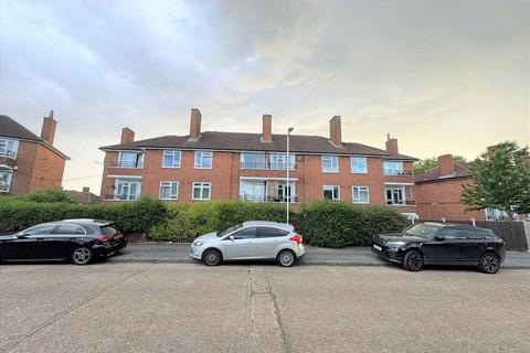 1 bedroom apartment for sale, Wellingborough House, Romford, Romford