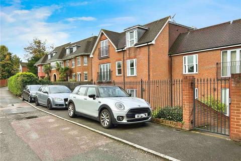 2 bedroom apartment for sale, London Road, Bagshot, Surrey