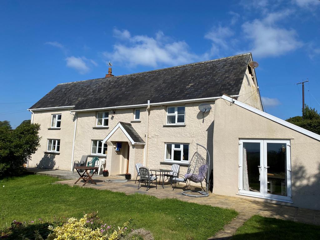 3 bedroom detached Farm House to rent