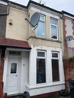 2 bedroom house to rent, Cornwall Gardens, Raglan Street, Hull