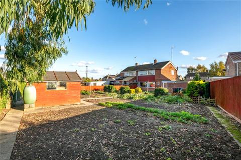 3 bedroom semi-detached house for sale, Ostler Drive, Bourne, Lincolnshire, PE10