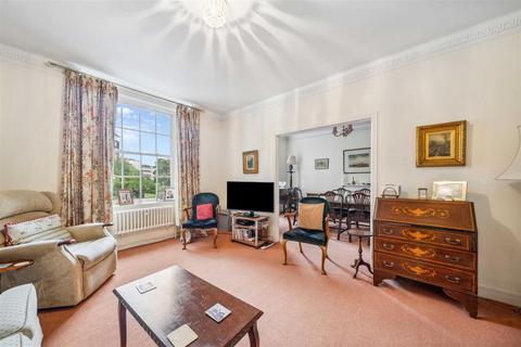 4 bedroom flat for sale, North End House, Fitzjames Avenue, London, W14