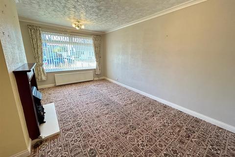 2 bedroom semi-detached bungalow for sale, Spring Gardens, Cayton, Scarborough