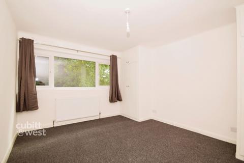 3 bedroom detached house to rent, Bromley Avenue Bromley BR1