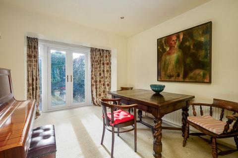 11 Dean Park Drive, Drighlington, Bradford, BD11 1AL