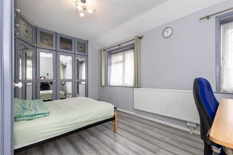 3 bedroom terraced house for sale, Shroffold Road, BROMLEY, Kent, BR1