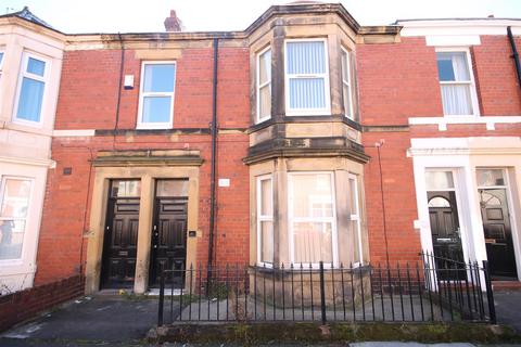 4 bedroom flat to rent, Hazelwood Avenue, Jesmond