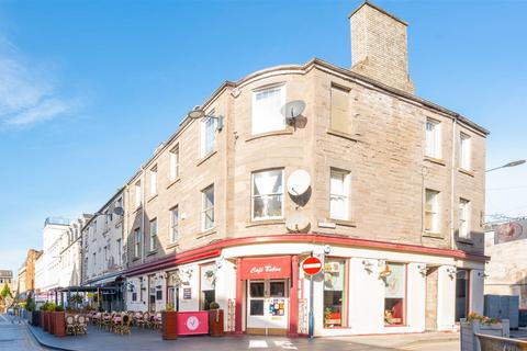 3 bedroom flat for sale, Kirkgate, Perth