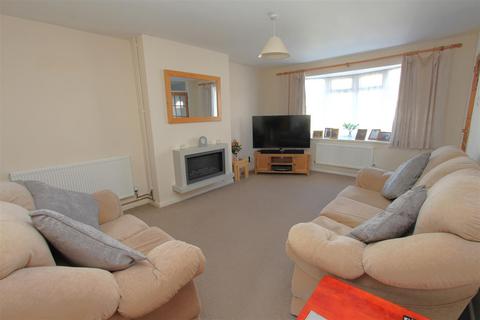 2 bedroom bungalow for sale, Acacia Court, Keynsham, Bristol