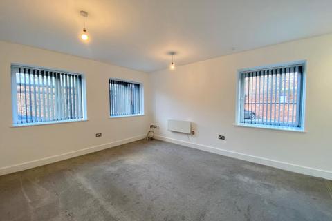 2 bedroom flat to rent, The Walk, York