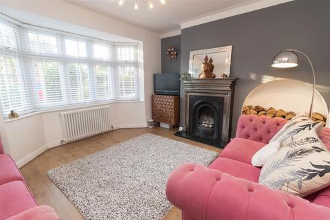 4 bedroom semi-detached house for sale, Kennersdene, Tynemouth