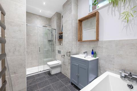 413 Garratt Lane, London, SW18 4SL