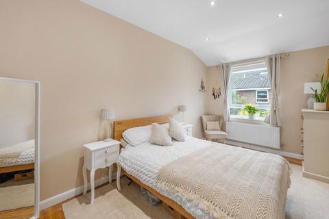 413 Garratt Lane, London, SW18 4SL