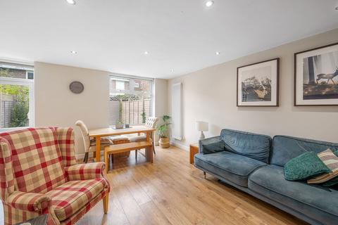 413 Garratt Lane, London, SW18 4SL