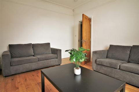 4 bedroom apartment to rent, Osborne Road, Jesmond