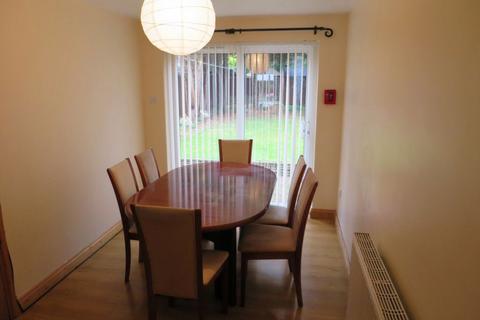 5 bedroom house to rent, Cherwell Drive