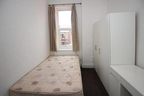 3 bedroom flat to rent, £130pppw - Ashleigh Grove, Jesmond, Newcastle Upon Tyne