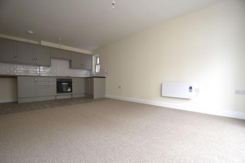 2 bedroom flat to rent, St. James Street, Newport PO30