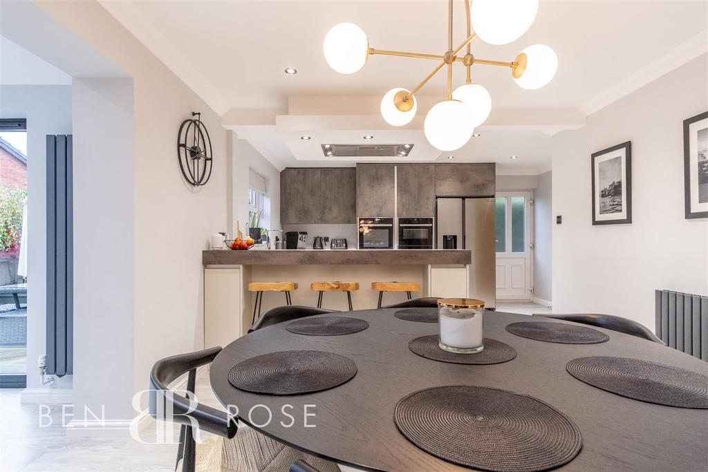 Dining Room/Kitchen