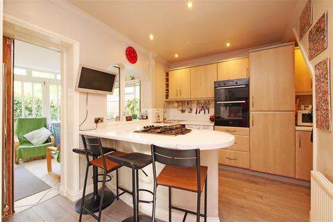 4 Byron Drive, York, YO30 5SN