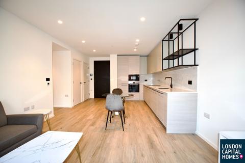 1 bedroom apartment to rent, Curlew House, 1 Hawser Lane, London, E14