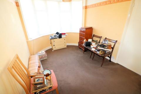 54 Eversley Avenue, Bexleyheath, DA7 6RB
