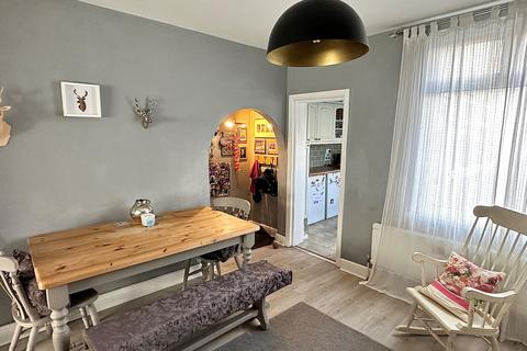 55 Abbey Road, Northampton, NN4 8EY
