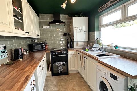 55 Abbey Road, Northampton, NN4 8EY
