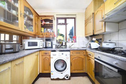 3 bedroom terraced house for sale, Chelsea Close, Middlesex HA8