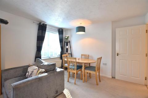 2 bedroom apartment for sale, Twyford Close, Fleet GU51