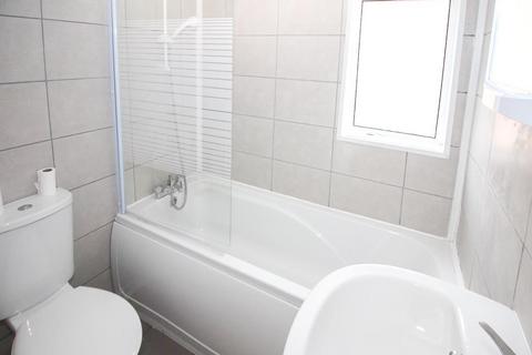 3 bedroom flat to rent, £130pppw - Oakland Road, Jesmond, Newcastle Upon Tyne