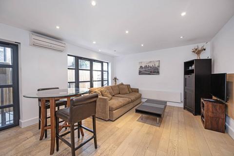 2 bedroom flat for sale, Hatton Place, Farringdon, London, EC1N