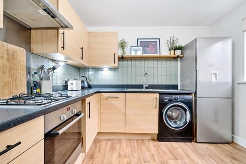 76 Grove Gate, Staplegrove, Taunton, TA2 6DF