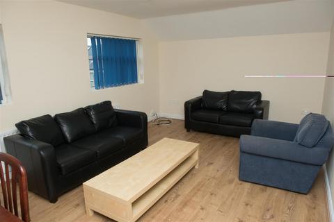 4 bedroom apartment to rent, £135pppw - Osborne Road, Jesmond, Newcastle Upon Tyne